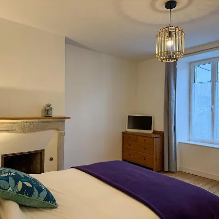 Maison - La Pierre De - A 4 Min De La Gare *