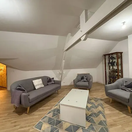 Maison - La Pierre De - A 4 Min De La Gare بيت للعطل *