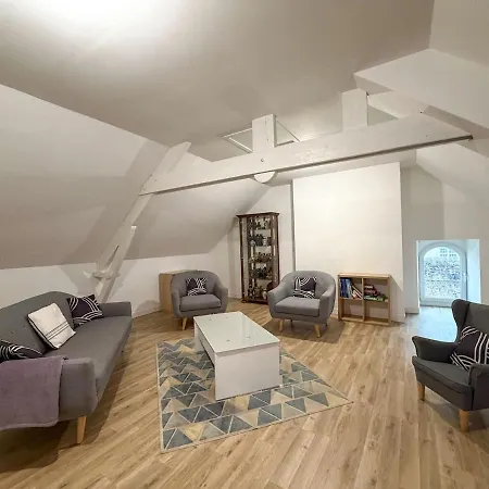 Maison - La Pierre De - A 4 Min De La Gare