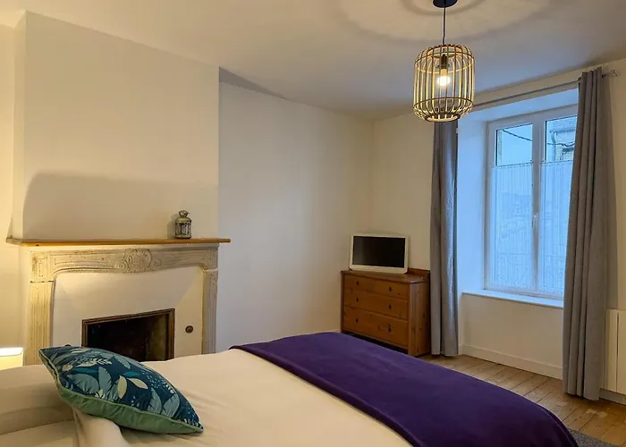 Maison - La Pierre De - A 4 Min De La Gare *